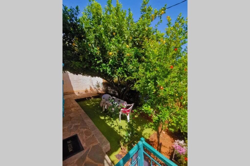 Cosy Guest House With Private Yard Saronida Экстерьер фото