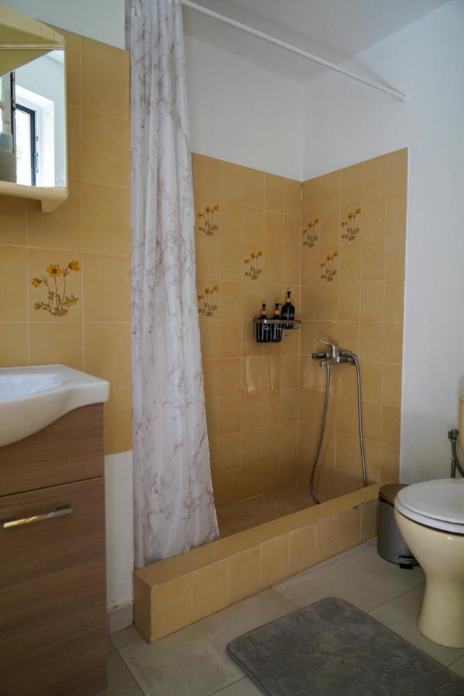 Cosy Guest House With Private Yard Saronida Экстерьер фото